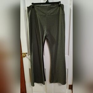 NWOT Women's 2 Pairs 4X Yoga Pants